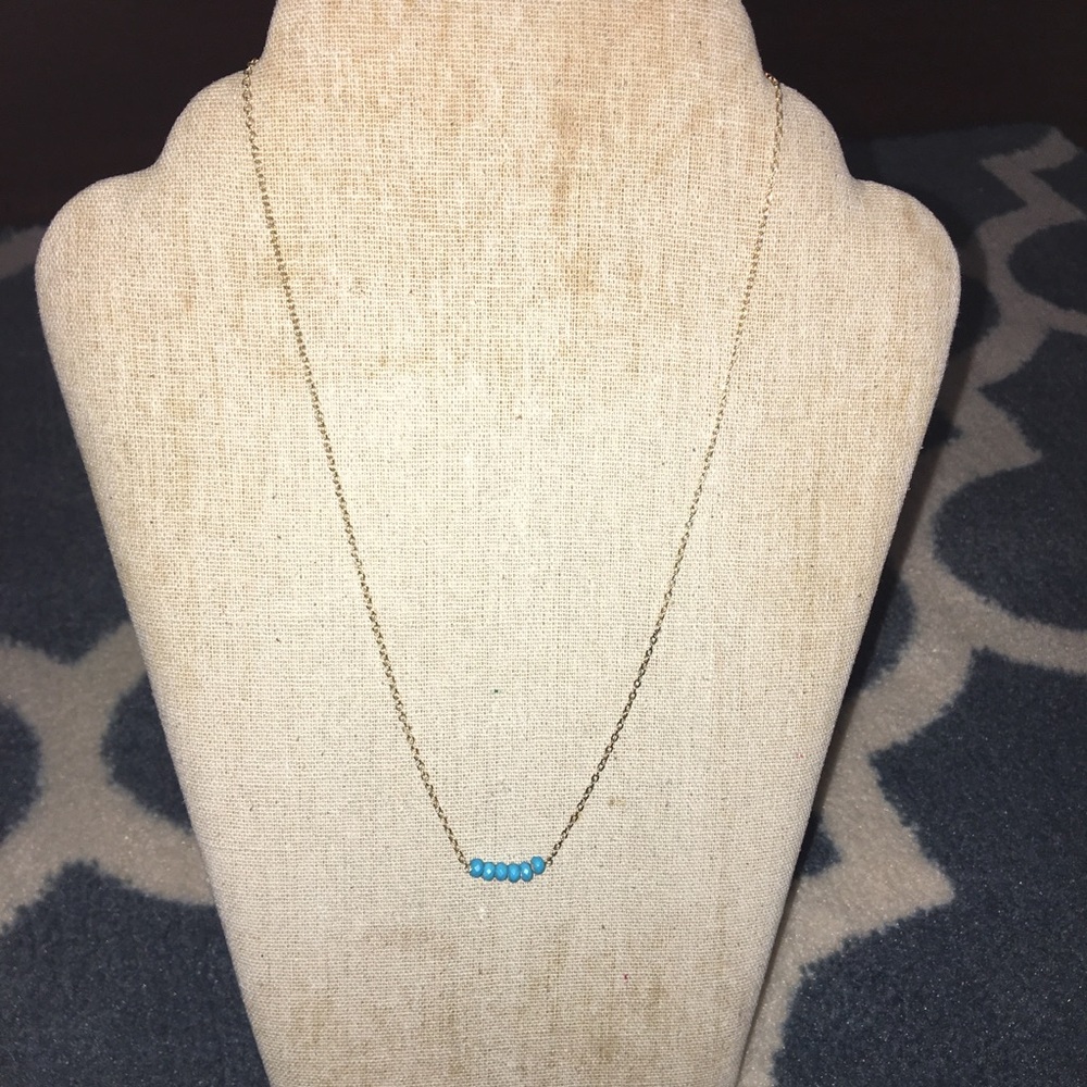 🌈 Short gold and blue necklace